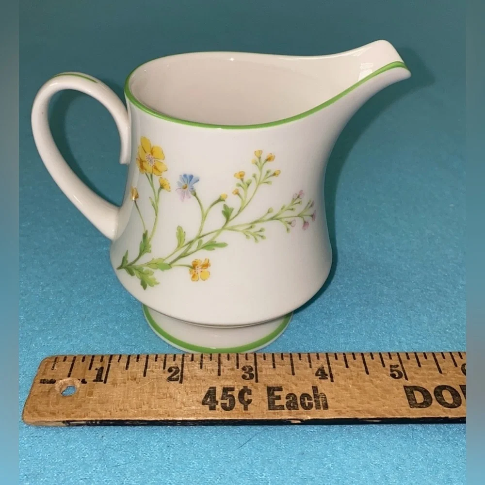NORITAKE IVORY CHINA REVERIE floral butterfly creamer pitcher vintage 1974 NEW
